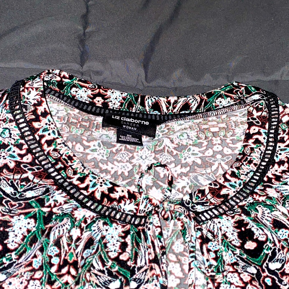 Liz Claiborne Floral Print Women's Top - Picture 8 of 9